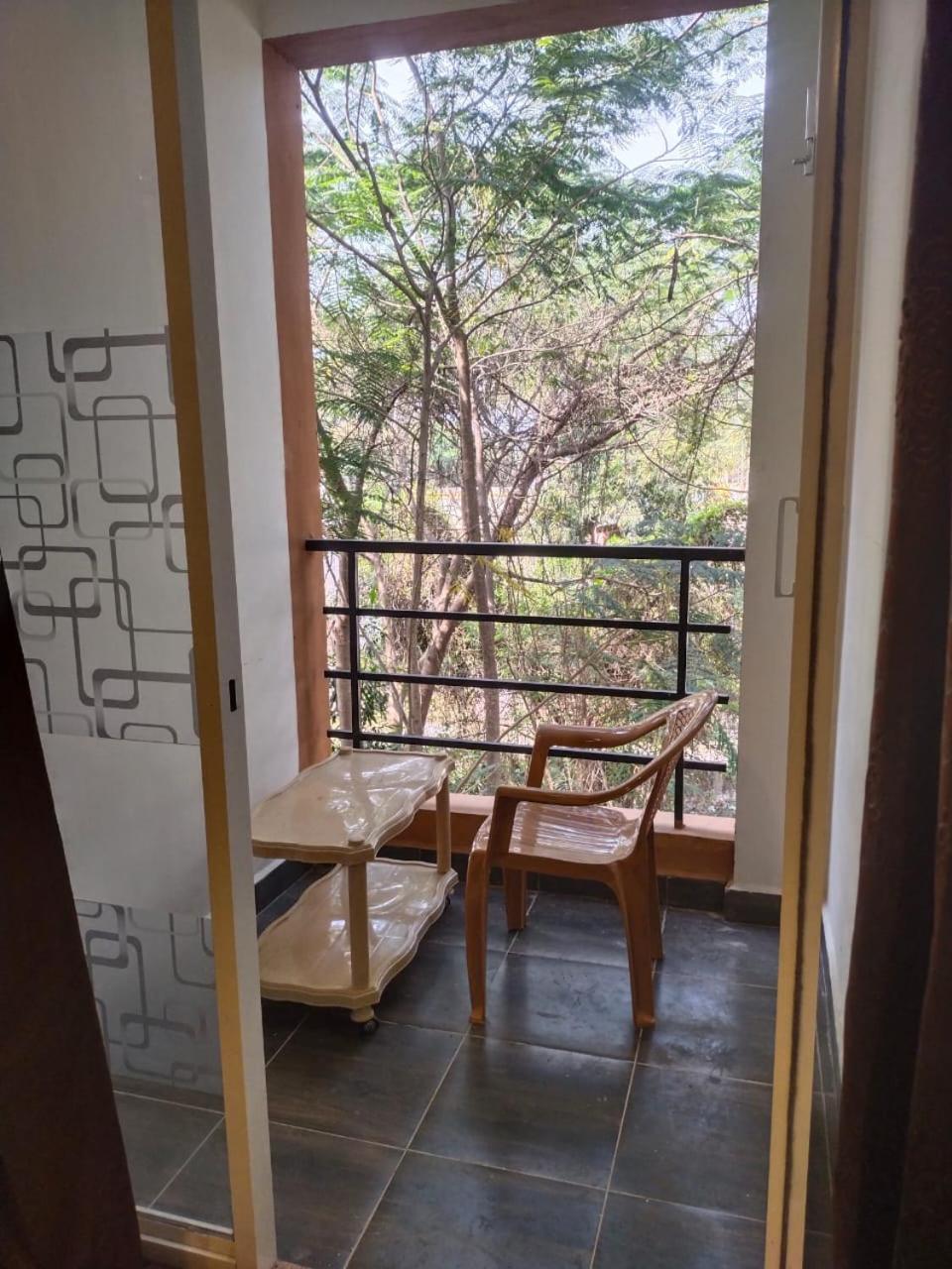 מלון ולורה Annai Residency מראה חיצוני תמונה